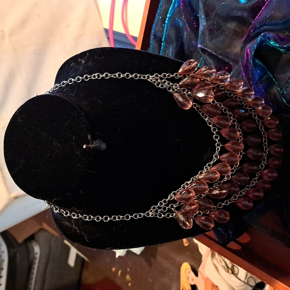 Neclace - Picture 3 of 4